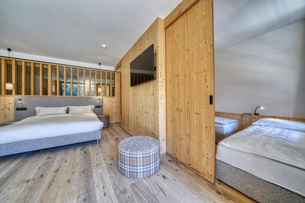 Suite with Sauna room - Image 2