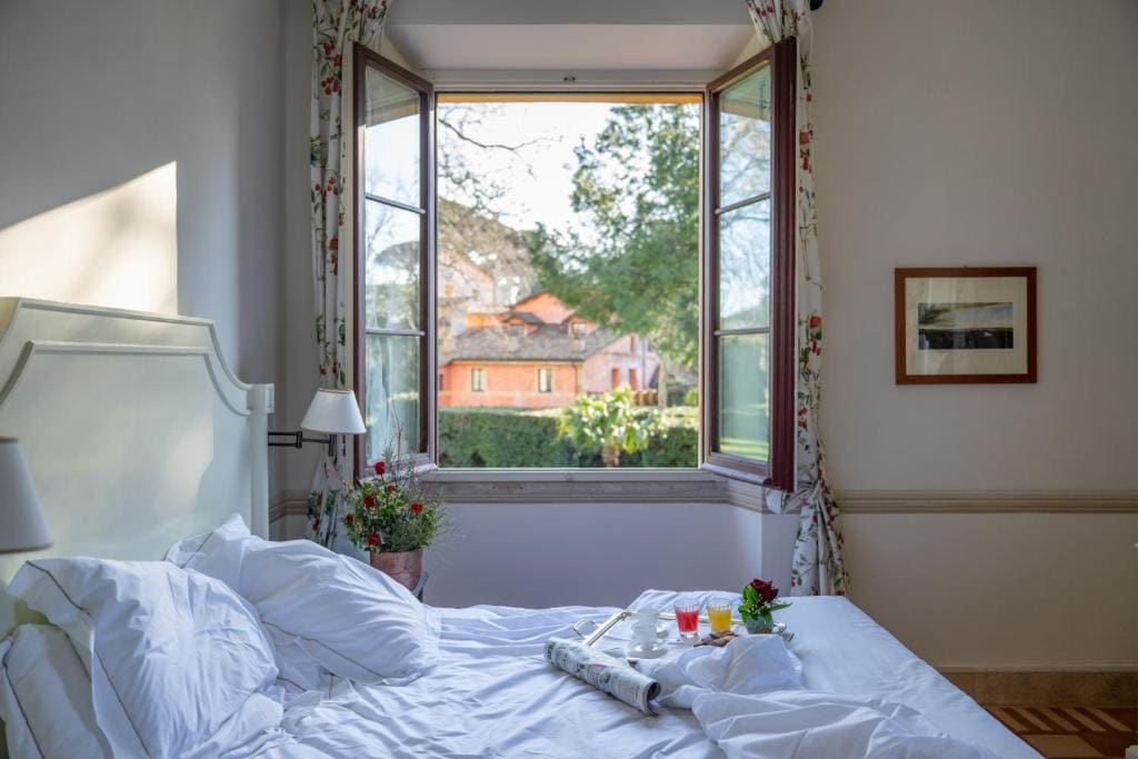 Superior Double or Twin Room room - Image 1