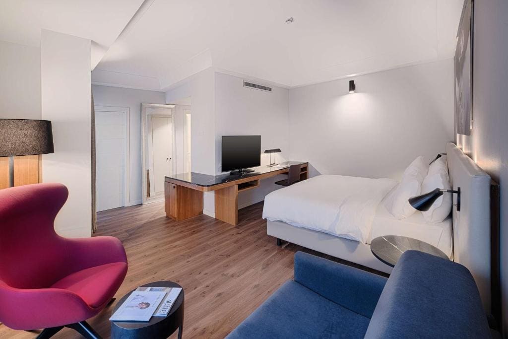 Family Room room - Image 1