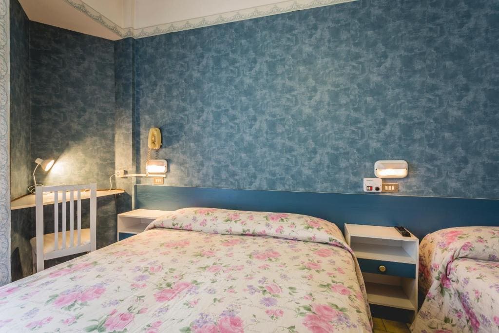 Triple Room with Balcony room - Image 3