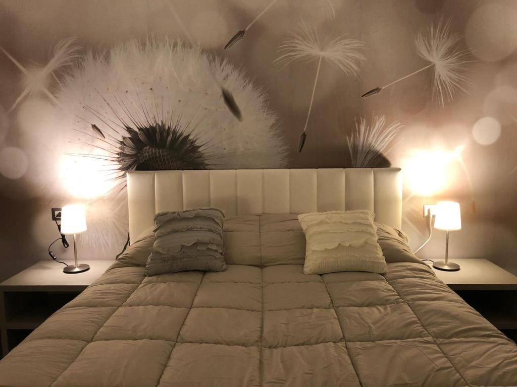 Deluxe Double Room with Balcony room - Image 2
