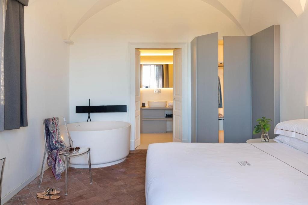 Superior Double Room Plus room - Image 3