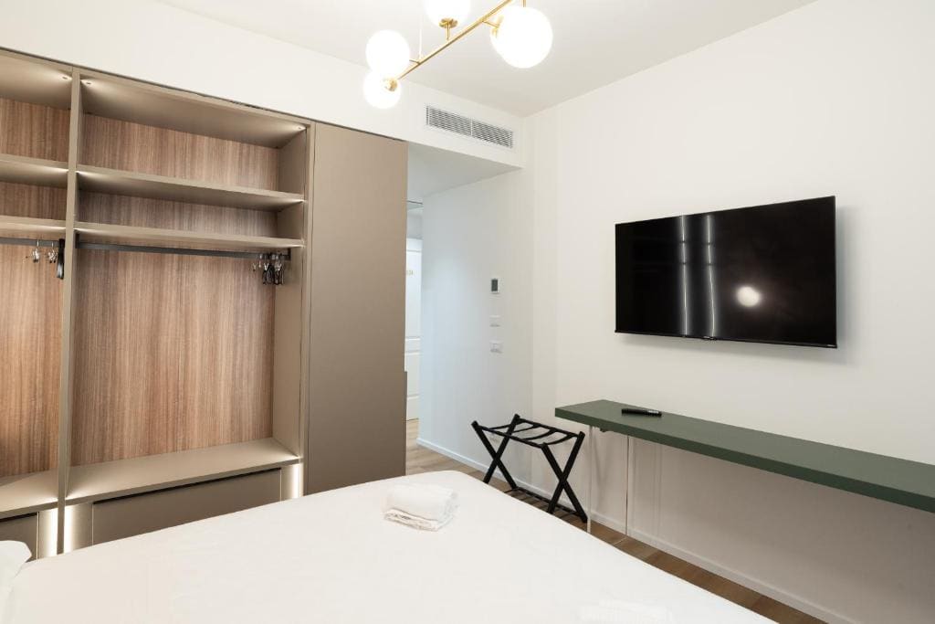 Economy Double Room room - Image 3