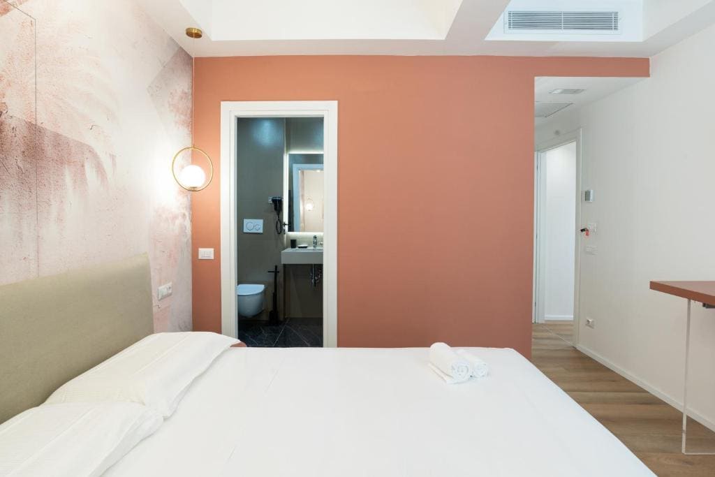 Superior Double Room room - Image 2