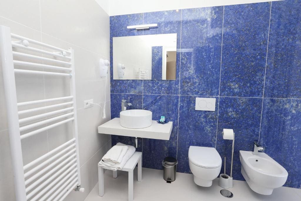 Double Room with Balcony room - Image 1
