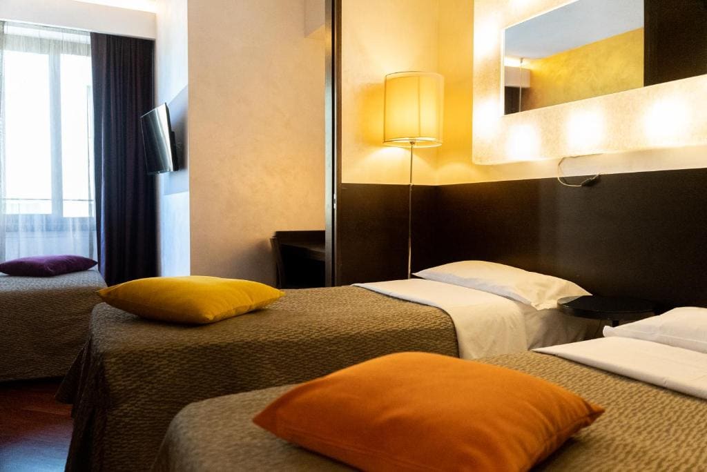 Quadruple Room room - Image 1