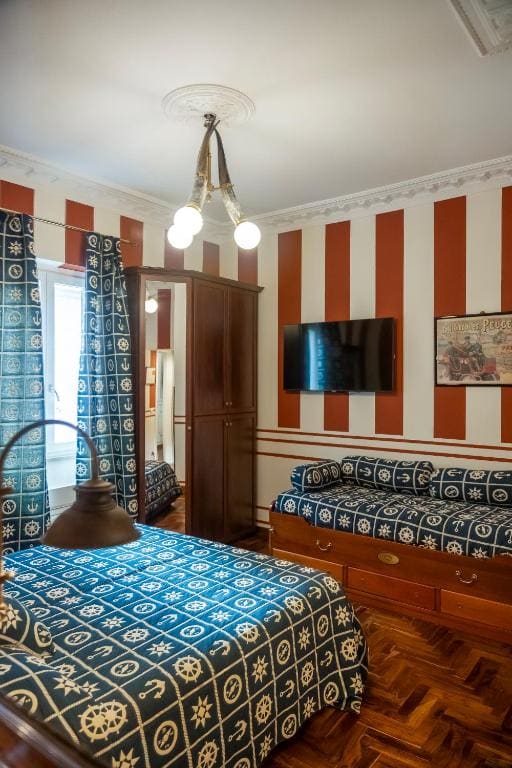 Deluxe Double Room with Extra Bed room - Image 2