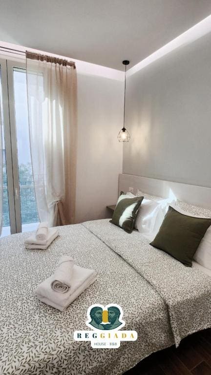 King Room with Balcony room - Image 3