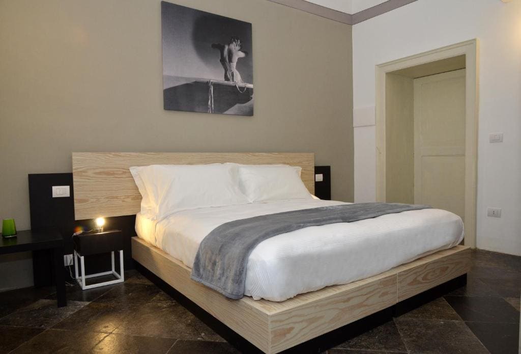 Junior Suite with Balcony room - Image 1