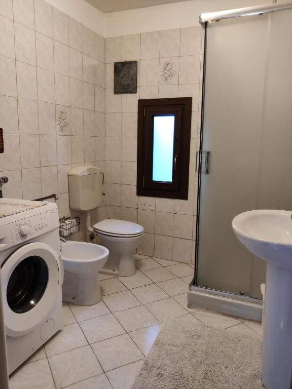 Deluxe Two-Bedroom Apartment with Garden View room - Image 1