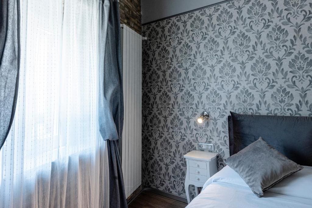 Deluxe Double Room room - Image 3