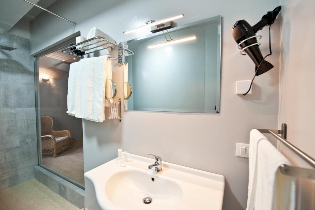Suite with Terrace room - Image 3