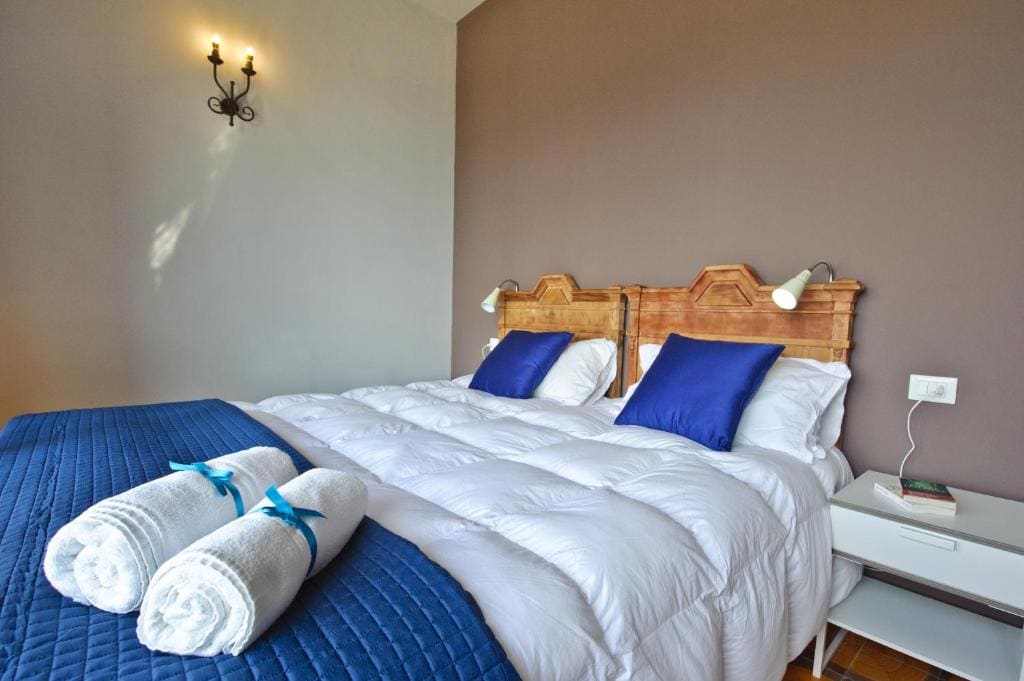 Double Room with Sea View room - Image 2