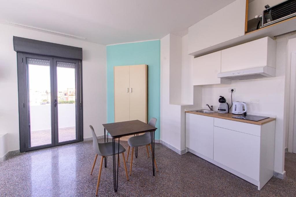 Deluxe Family Room room - Image 2