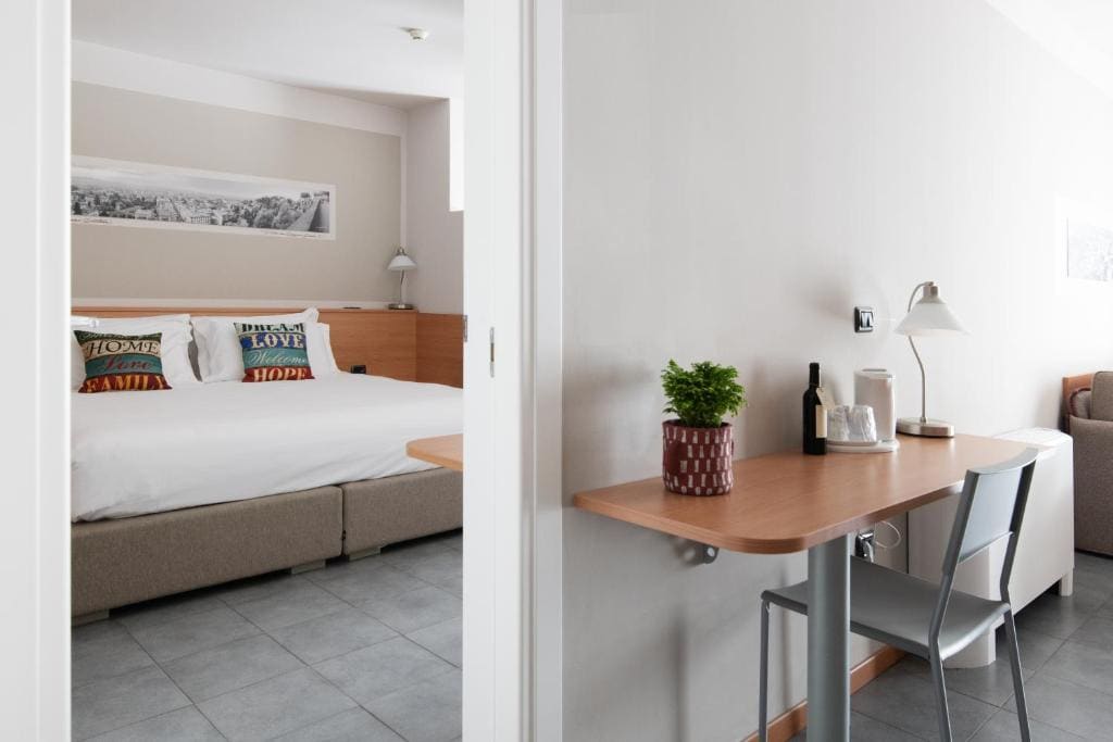 Comfort Quadruple Room room - Image 1