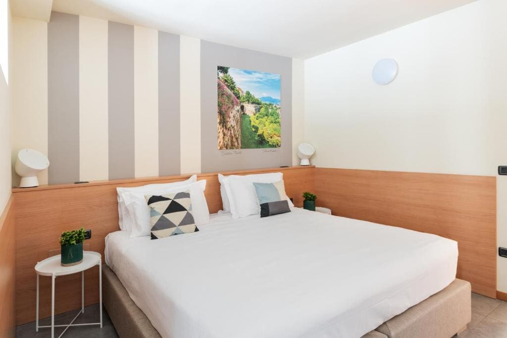 Comfort Quadruple Room room - Image 3