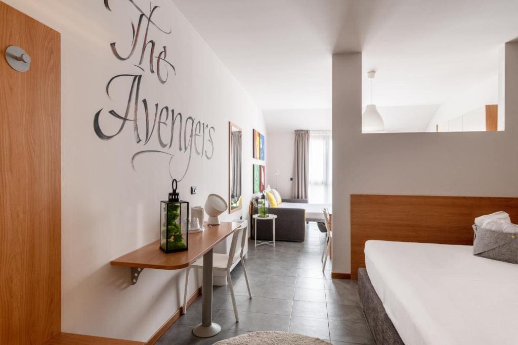 Superior Triple Room room - Image 3