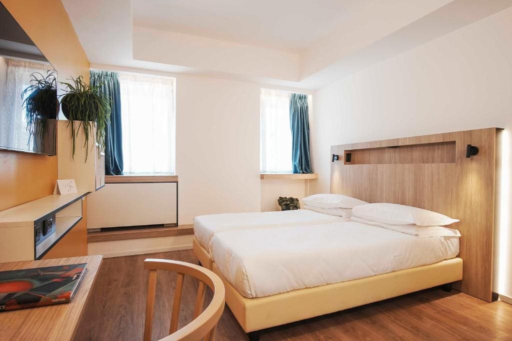 Superior Double Room room - Image 2