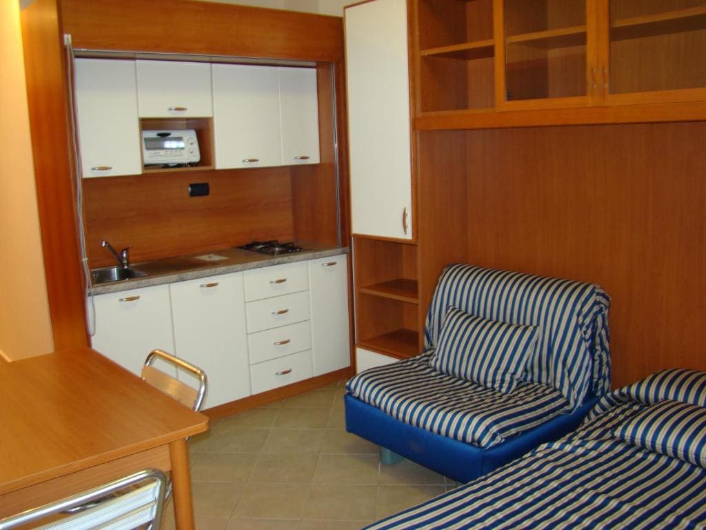 Suite room - Image 2