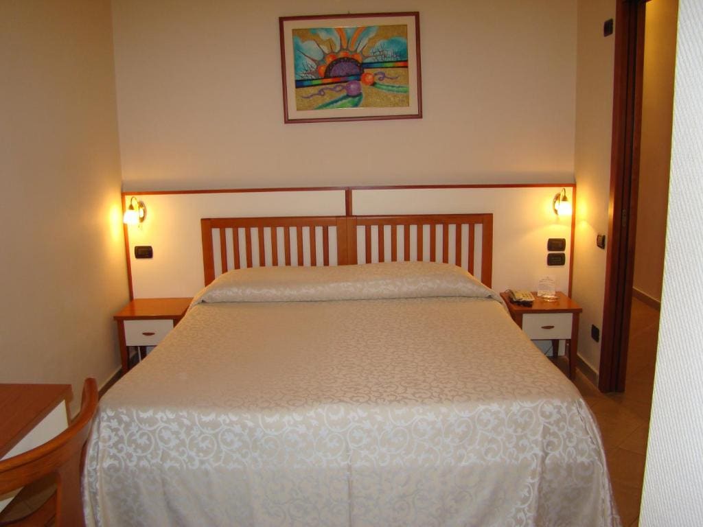 Suite room - Image 3
