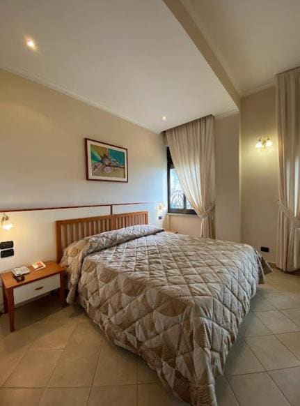 Suite room - Image 1