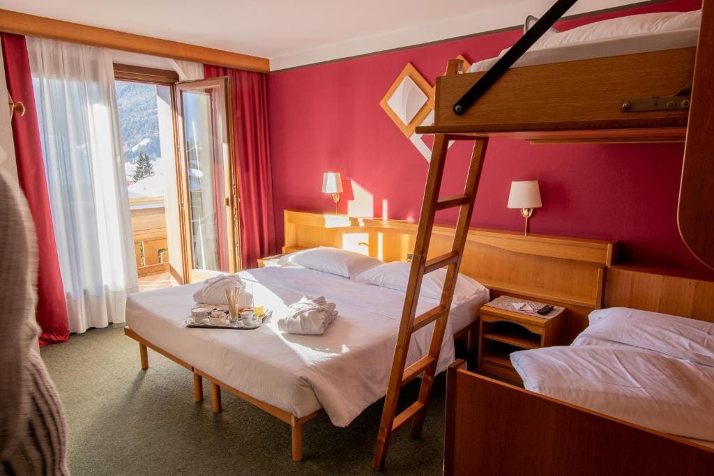 Quadruple Room room - Image 2
