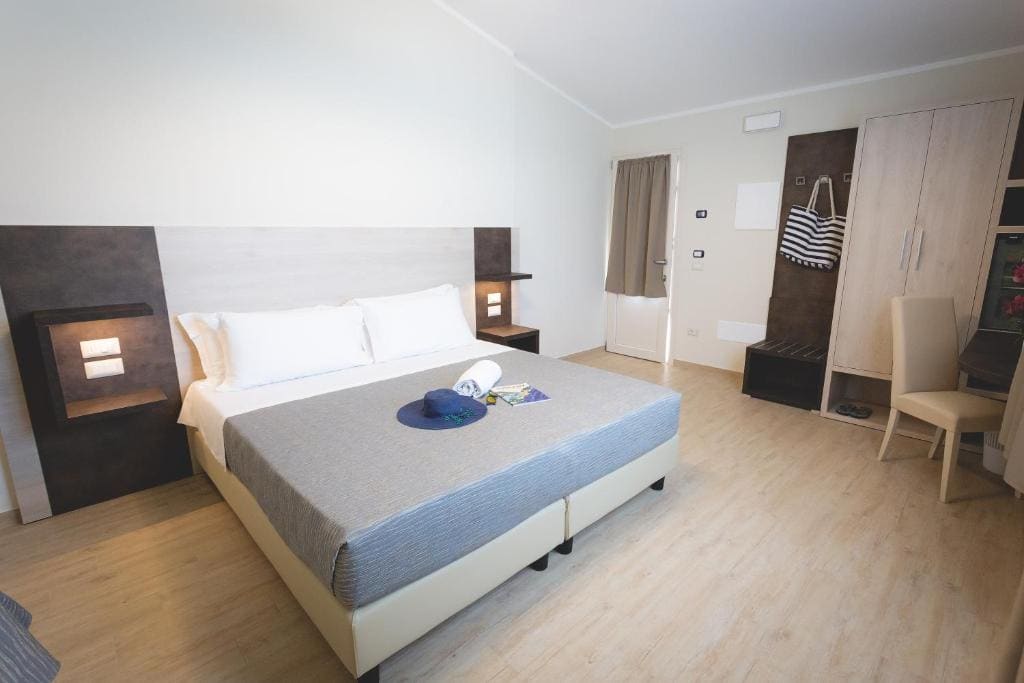 Comfort Double Room room - Image 2