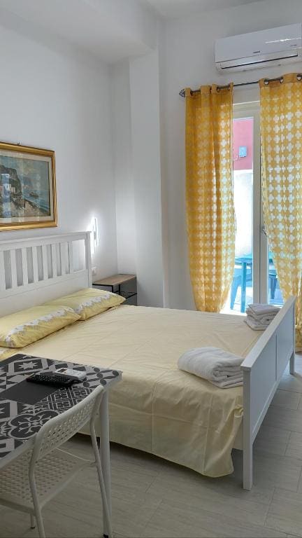 Standard Double Room room - Image 3