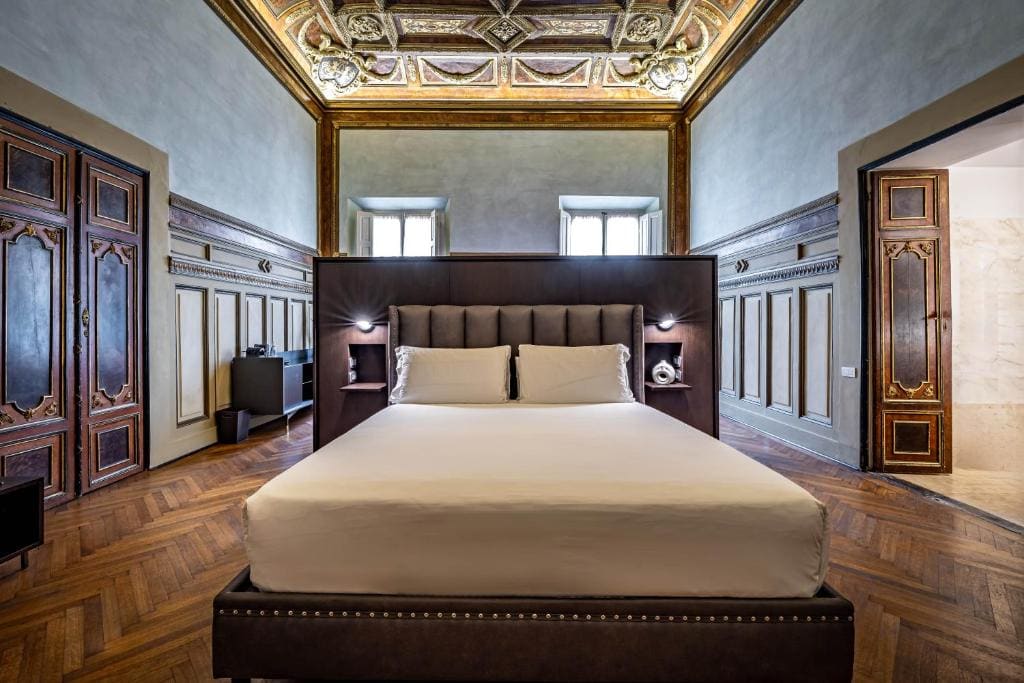 Superior King Room room - Image 1