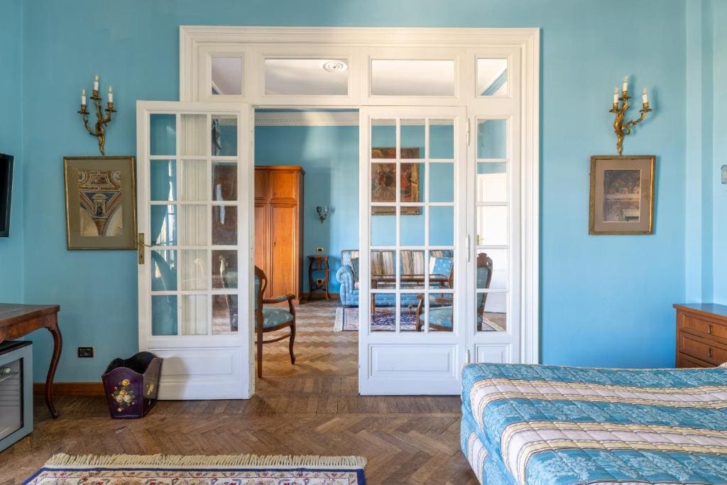 Double Room with Private Bathroom room - Image 1