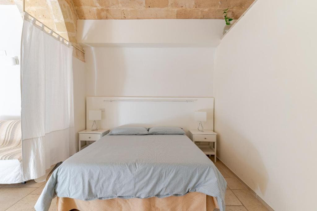 Double Room with Extra Bed room - Image 1