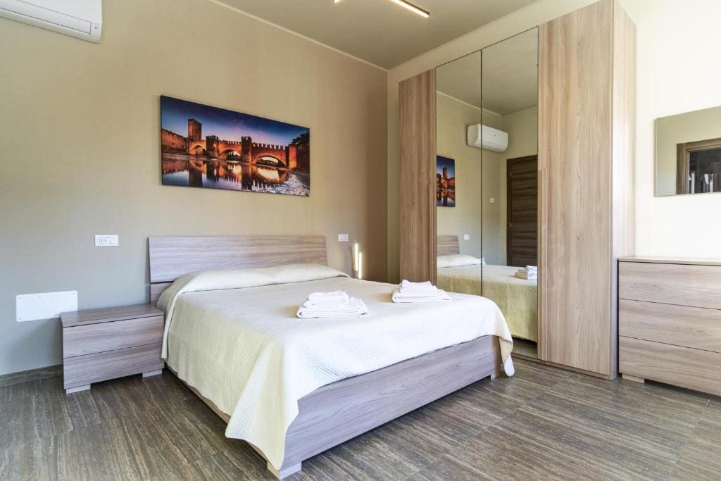 Double Room with Private Bathroom room - Image 1