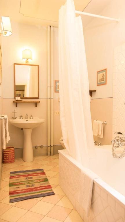 Executive Double or Twin Room room - Image 2