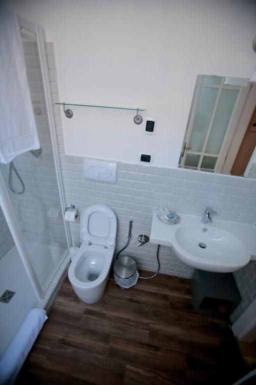 Deluxe Room room - Image 1
