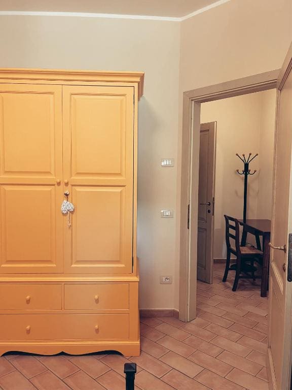 Apartment - Ground Floor room - Image 2