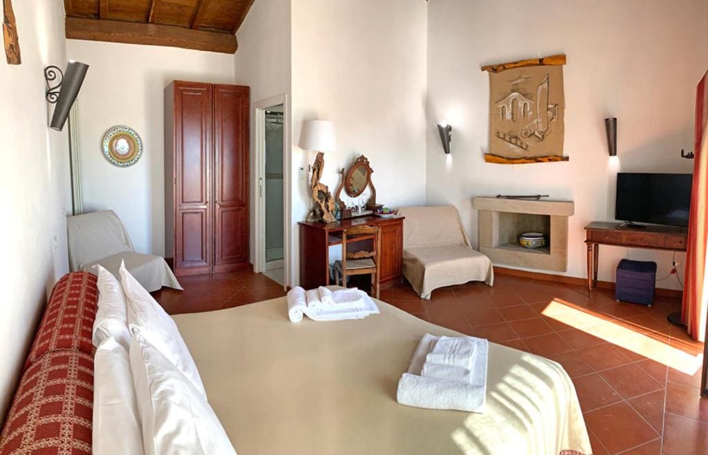 Standard Double Room room - Image 2