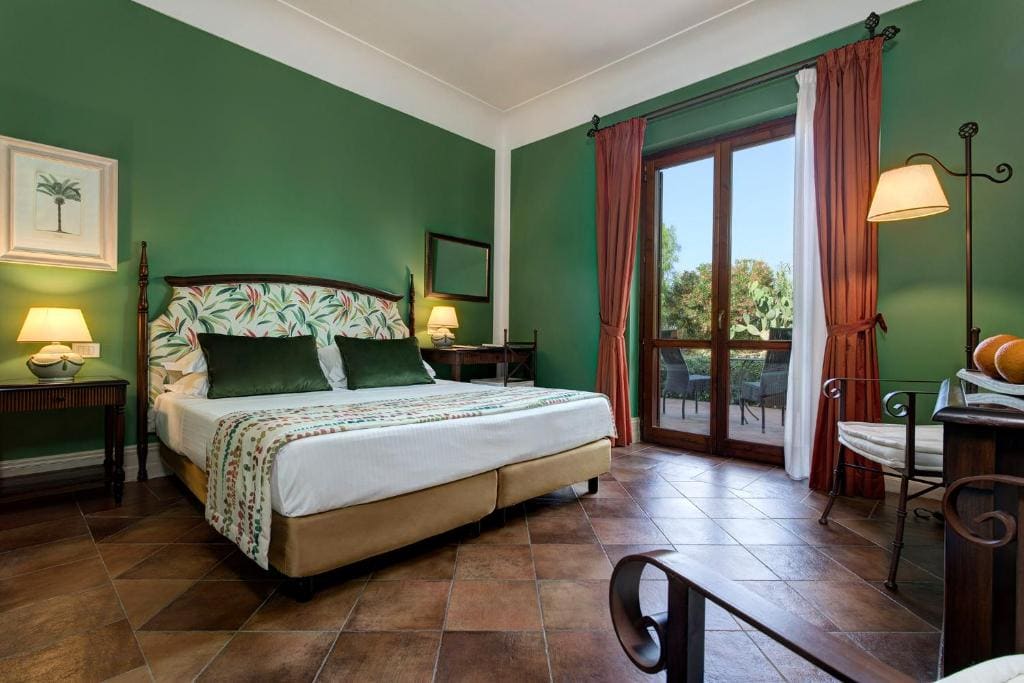 Double Superior Room With Balcony and Countryside View room - Image 2