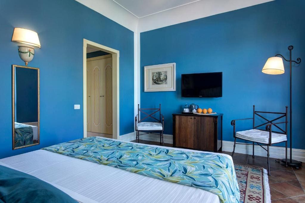 Double Deluxe Room with Balcony and Sea View room - Image 1
