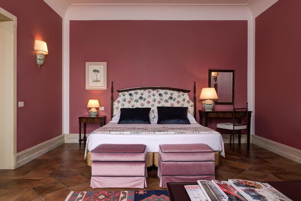 Junior Suite with Partial Sea View room - Image 1