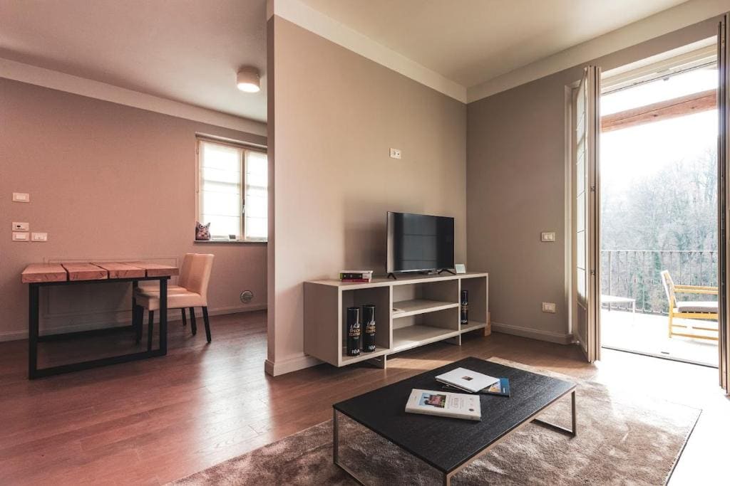 Deluxe Apartment room - Image 2