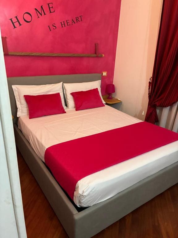 Large Double Room room - Image 2