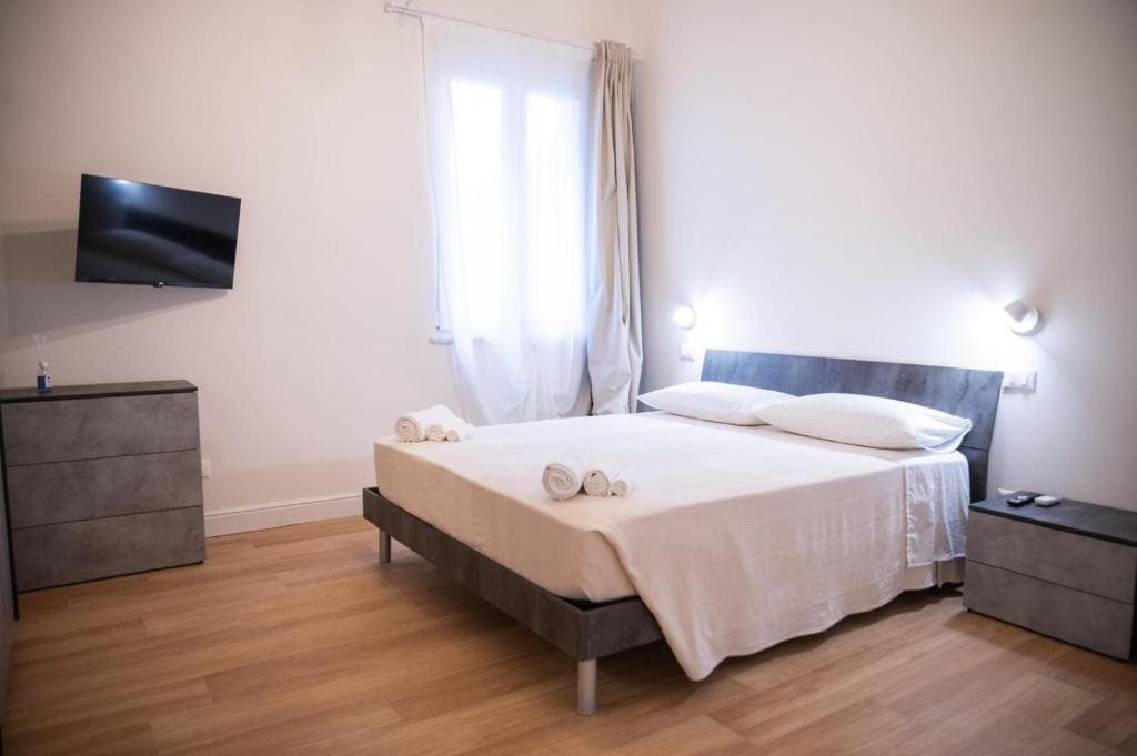 Large Double Room room - Image 3
