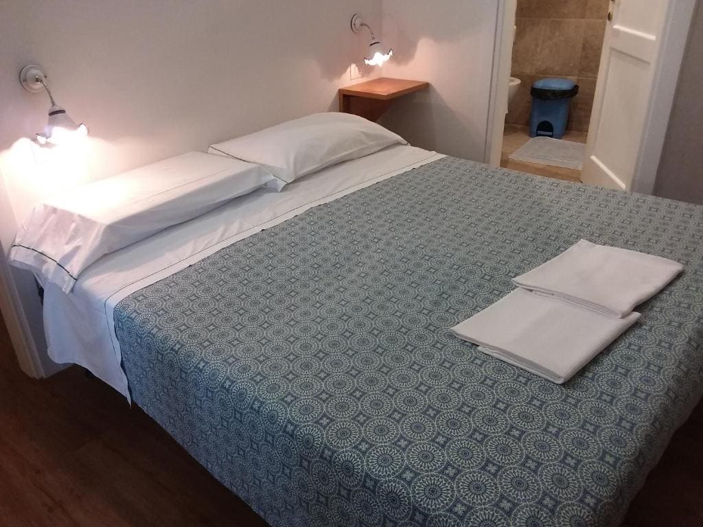 Double or Twin Room room - Image 1