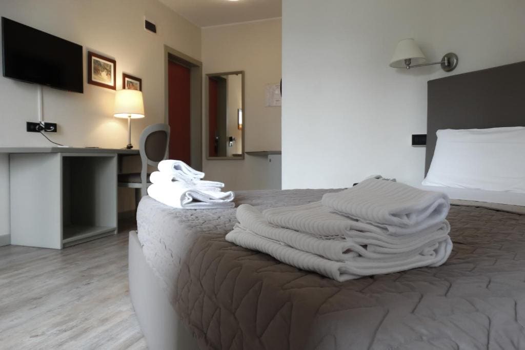 Double or Twin Room room - Image 1
