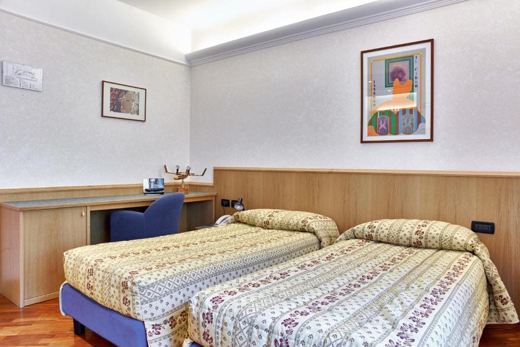 Twin Room room - Image 1