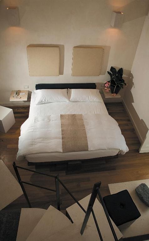 Deluxe Double Room with Balcony and Sea View room - Image 2