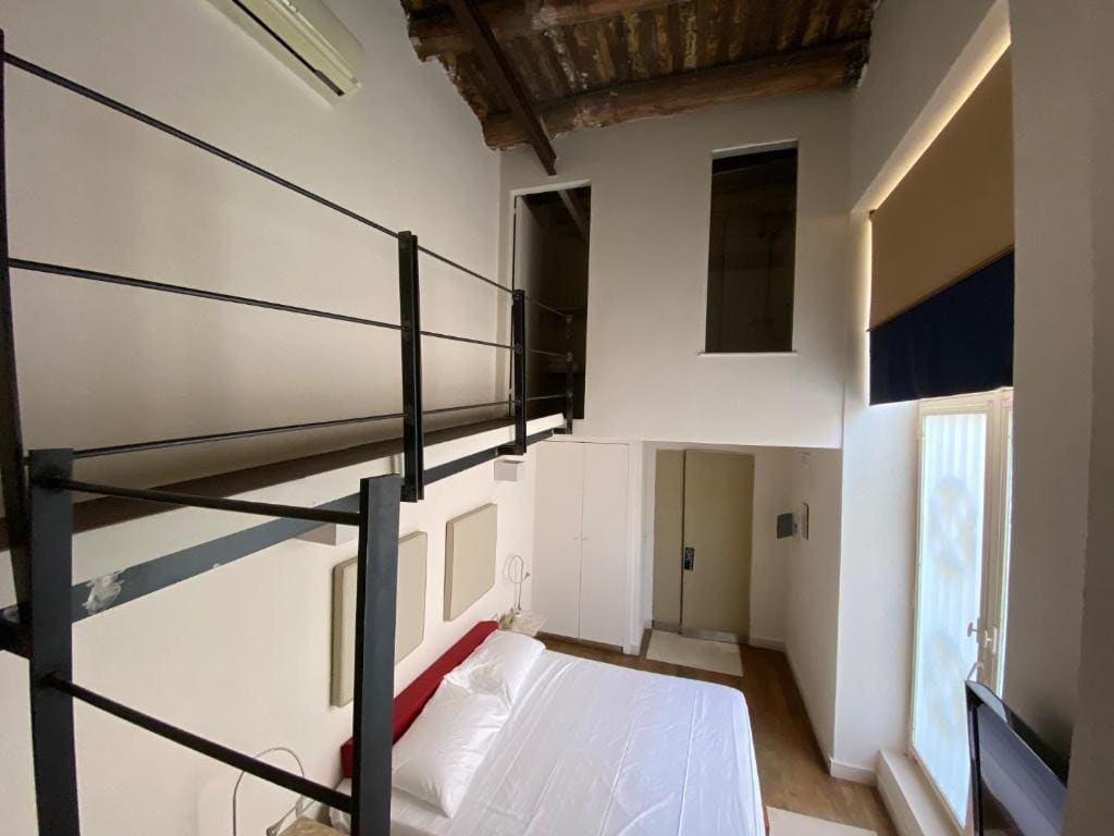 Deluxe Room room - Image 3
