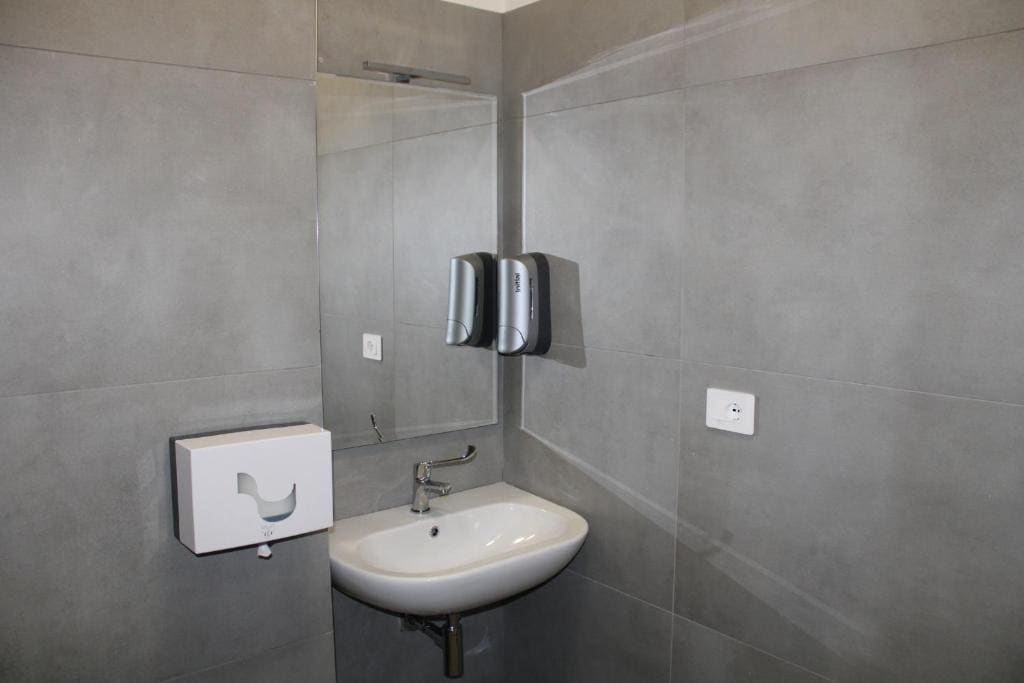 Double or Twin Room with Private Bathroom room - Image 3
