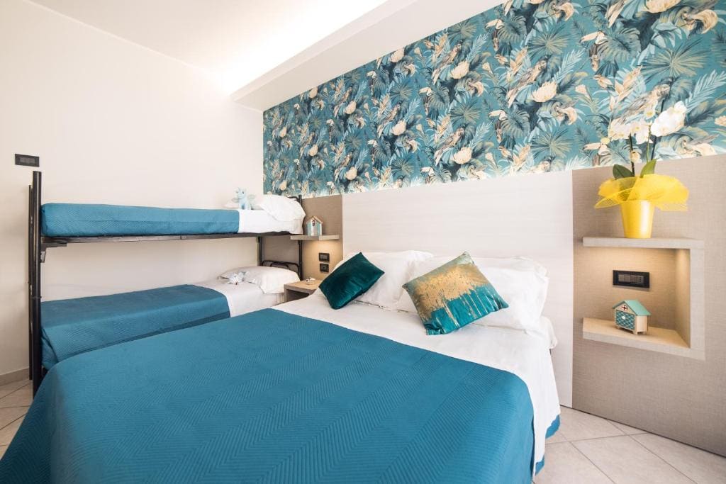 Quadruple Room room - Image 1
