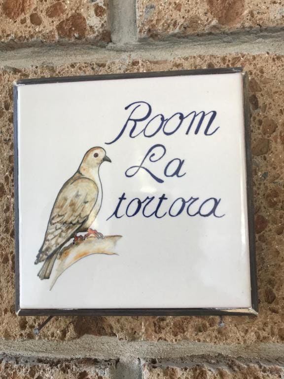 Studio Apartment room - Image 3